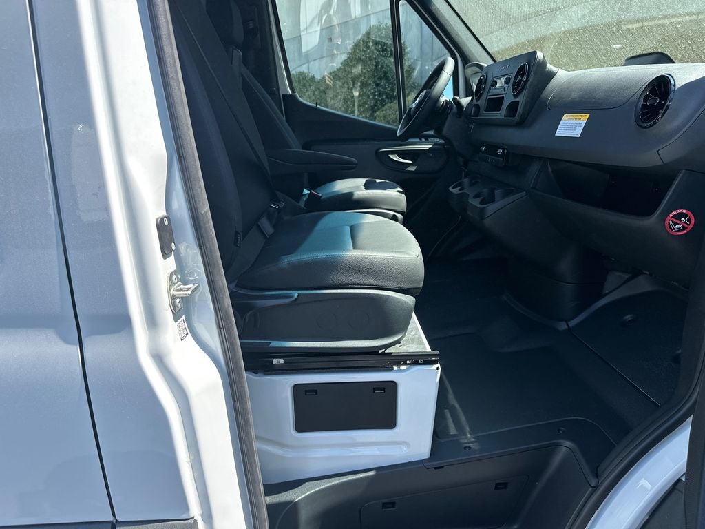 2025 Mercedes-Benz Sprinter 2500 Cargo 170 WB High Roof