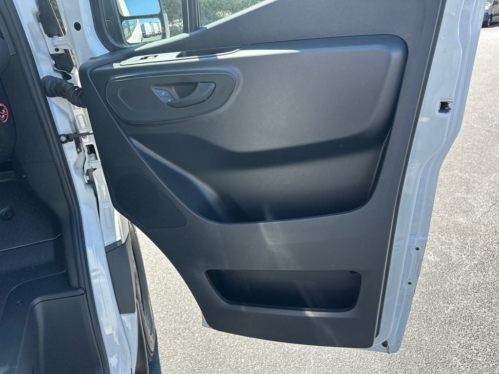 2025 Mercedes-Benz Sprinter 2500 Cargo 170 WB High Roof