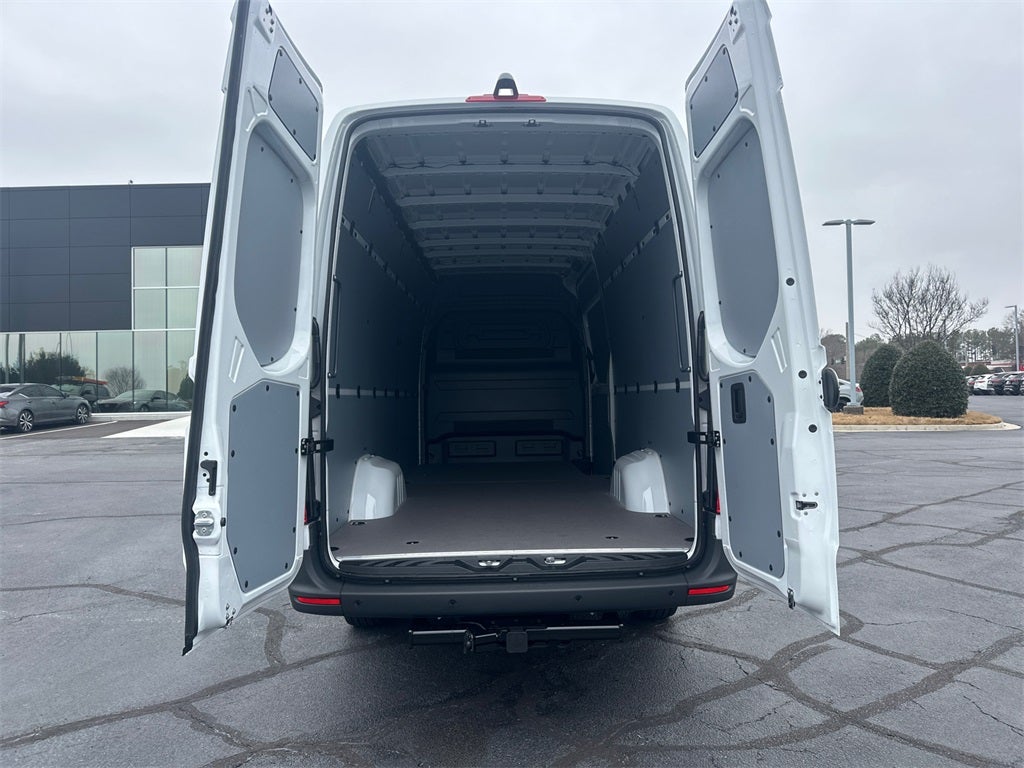 2026 Mercedes-Benz Sprinter 2500 Cargo 170 WB High Roof