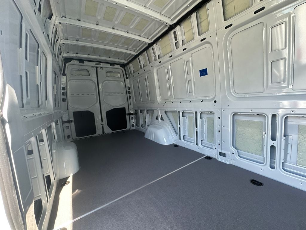 2025 Mercedes-Benz Sprinter 2500 Cargo 170 WB High Roof