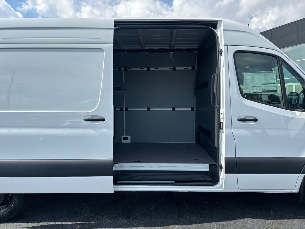 2026 Mercedes-Benz Sprinter 2500 Cargo 170 WB High Roof