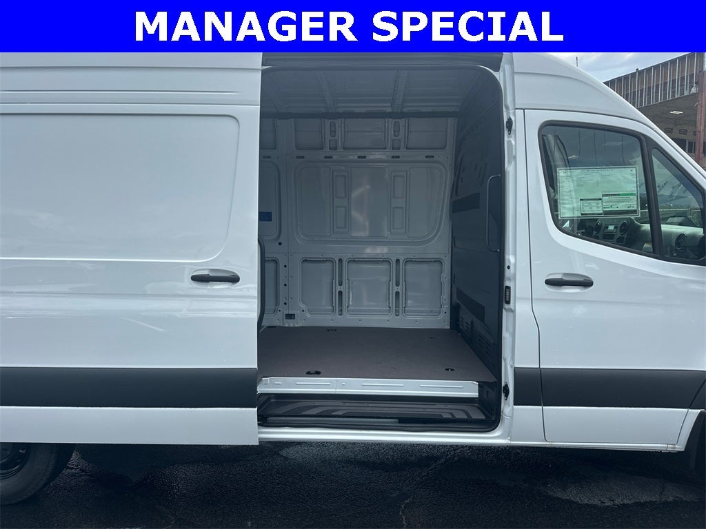 2025 Mercedes-Benz Sprinter 2500 Cargo 170 WB Extended