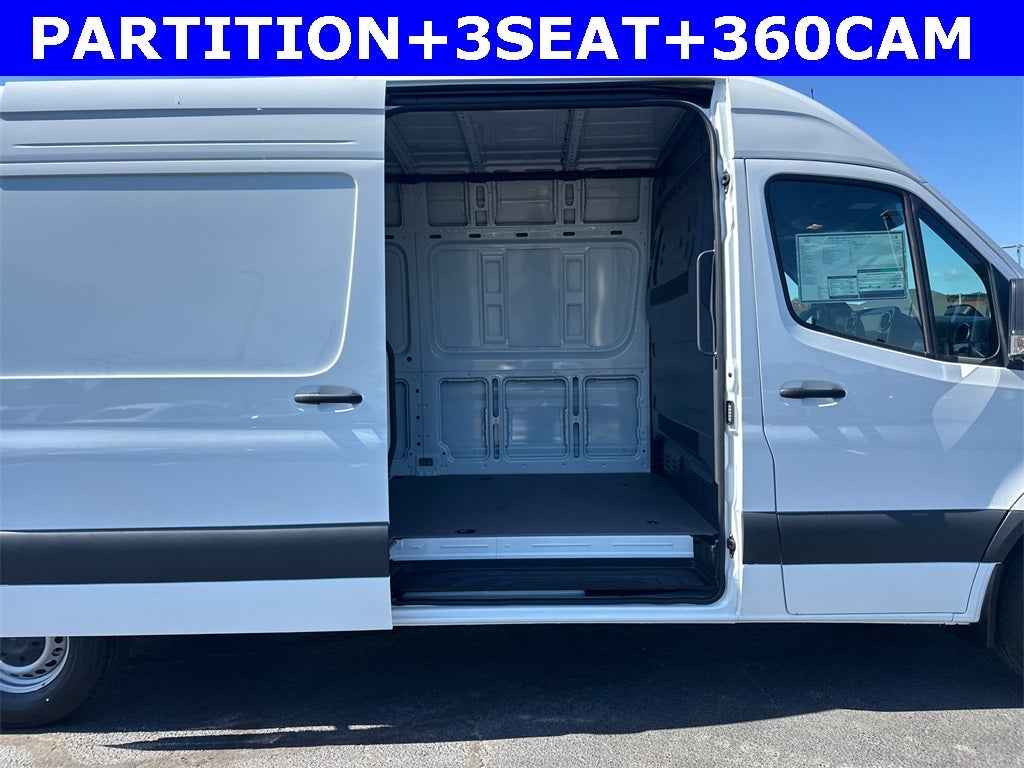 2026 Mercedes-Benz Sprinter 2500 Cargo 170 WB Extended