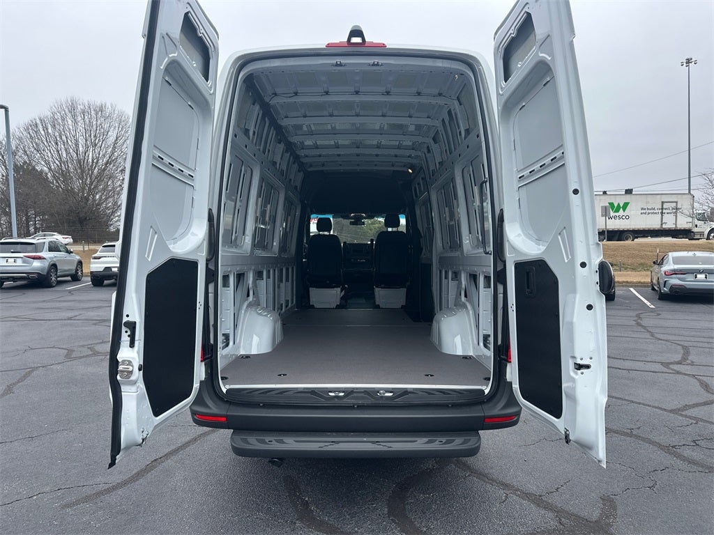 2025 Mercedes-Benz Sprinter 2500 Cargo 170 WB High Roof