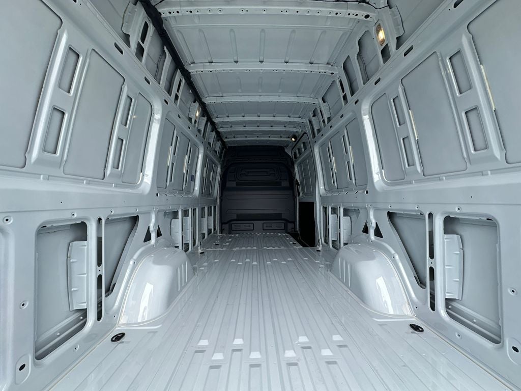 2025 Mercedes-Benz Sprinter 2500 Cargo 170 WB High Roof