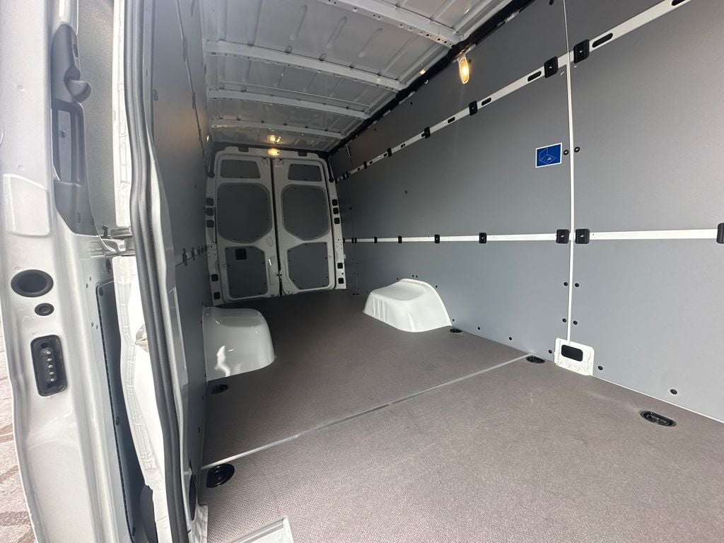 2026 Mercedes-Benz Sprinter 3500 Cargo 170 WB Extended
