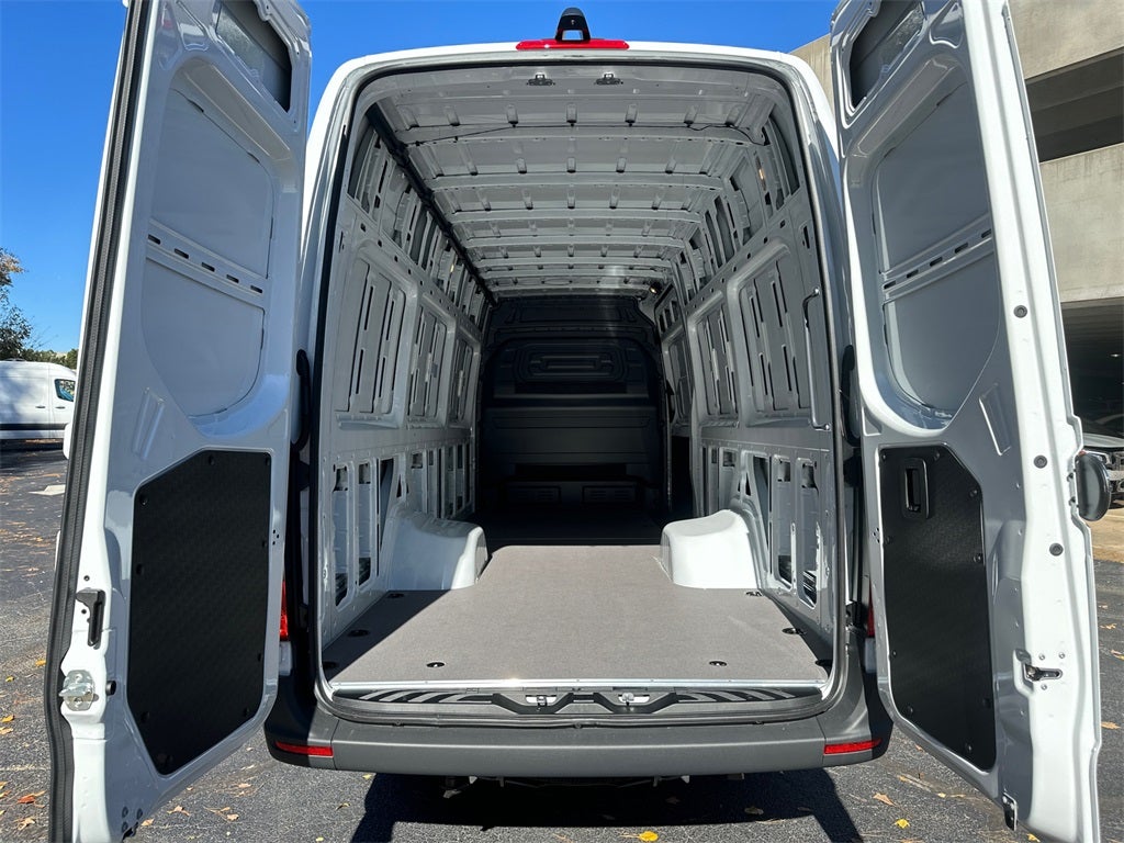2025 Mercedes-Benz Sprinter 3500 Cargo 170 WB High Roof