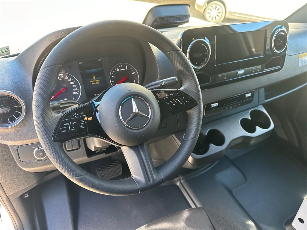 2025 Mercedes-Benz Sprinter 3500 Cargo 170 WB High Roof
