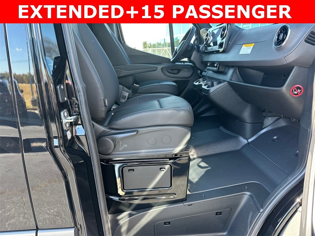 2026 Mercedes-Benz Sprinter 2500 Passenger 170 WB High Roof