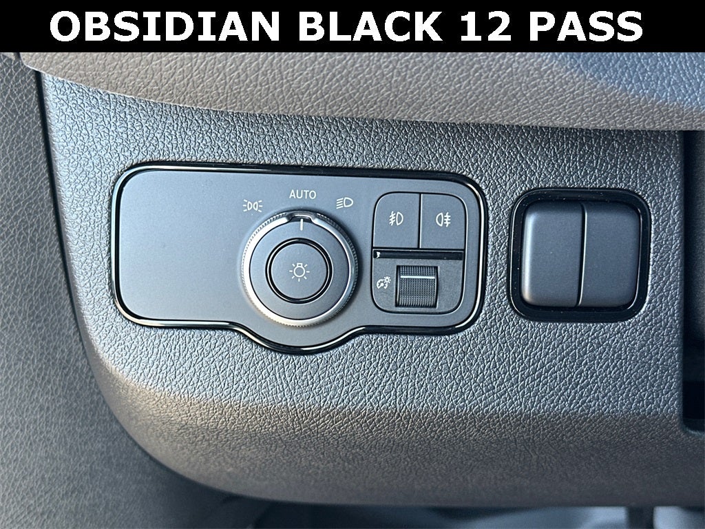 2025 Mercedes-Benz Sprinter 2500 Passenger 144 WB