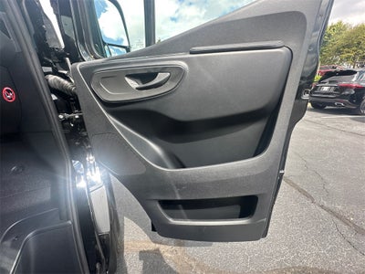 2025 Mercedes-Benz Sprinter 2500 Passenger 144 WB