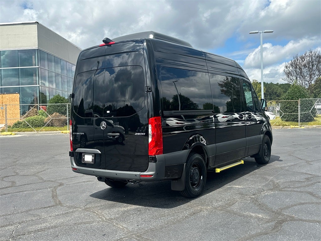2025 Mercedes-Benz Sprinter 2500 Passenger 144 WB