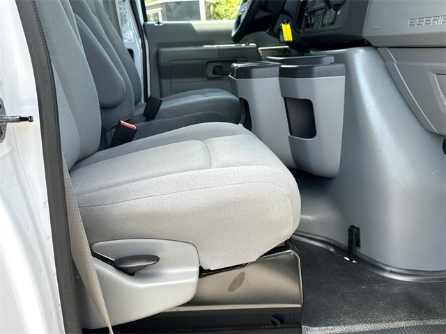 2026 Ford E-350SD Base Cutaway