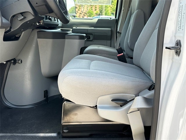 2026 Ford E-350SD Base Cutaway