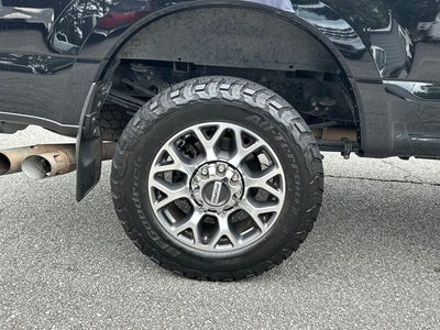 2022 Ford F-350SD Lariat