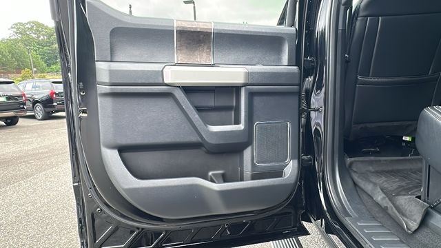 2022 Ford F-350SD Lariat