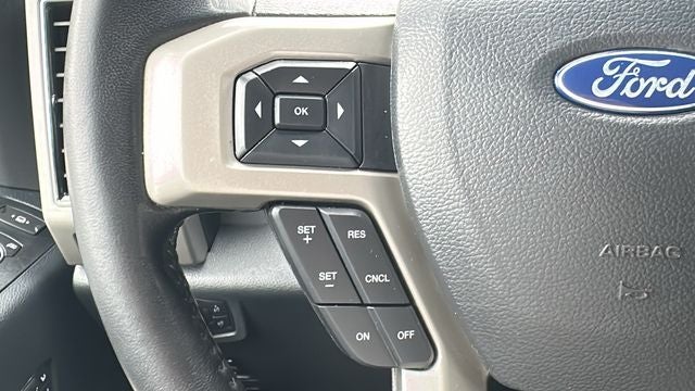 2022 Ford F-350SD Lariat