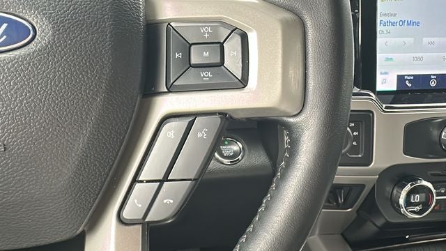 2022 Ford F-350SD Lariat