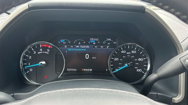 2022 Ford F-350SD Lariat