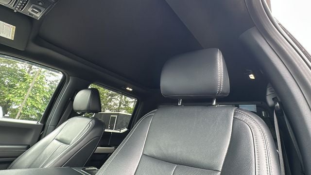 2022 Ford F-350SD Lariat