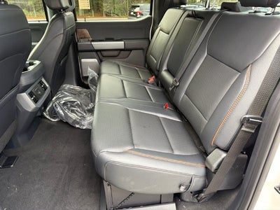 2027 Ford F-450SD Lariat DRW
