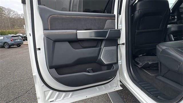 2024 Ford F-450SD Platinum DRW