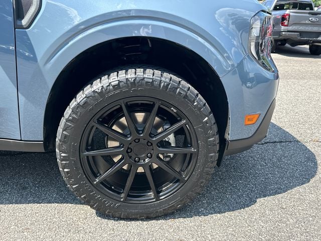 2025 Ford Maverick XLT LEVELED ON 20'S
