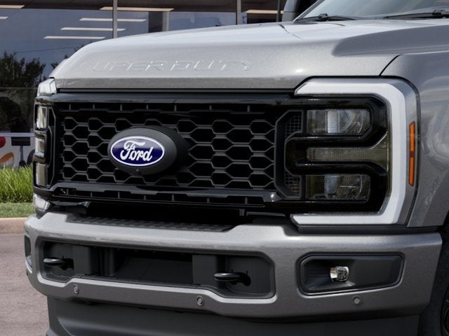 2027 Ford F-350SD Lariat