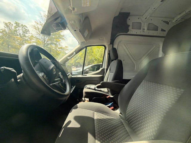 2022 Ford Transit-250 Base