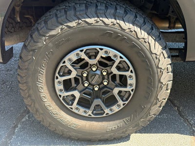 2025 Ford F-150 Raptor R