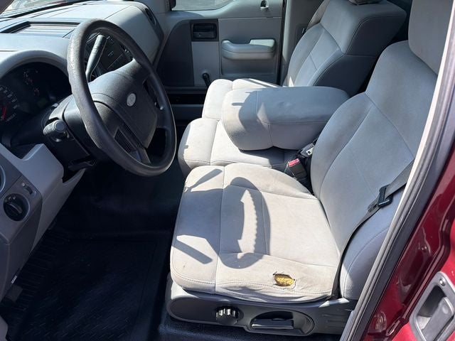 2005 Ford F-150 Base