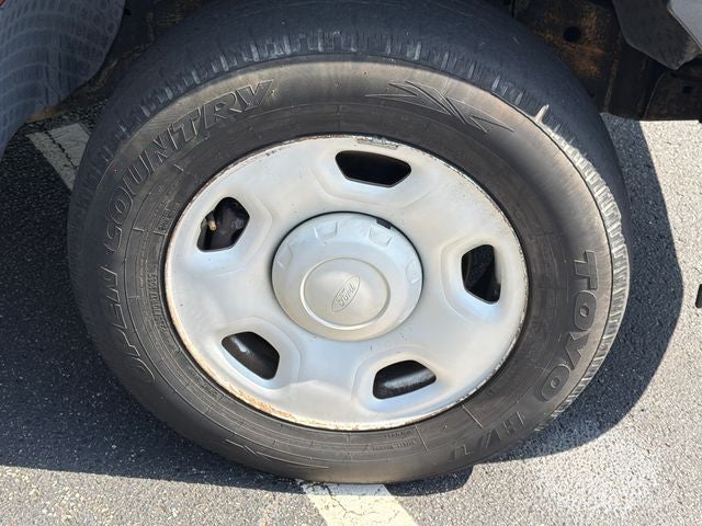 2005 Ford F-150 Base