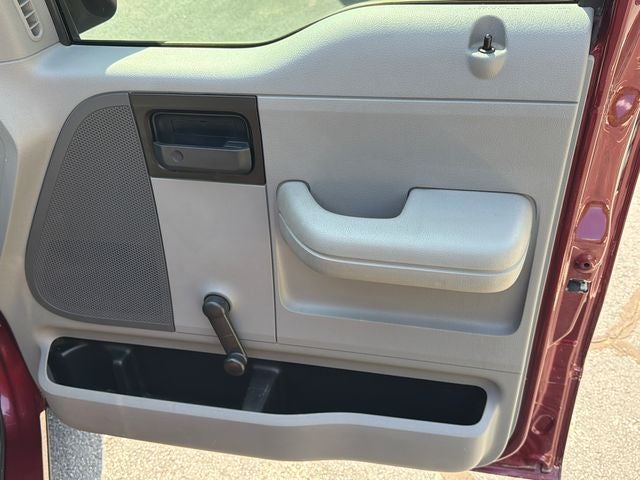 2005 Ford F-150 Base