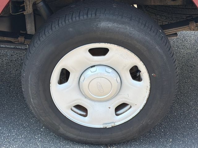 2005 Ford F-150 Base