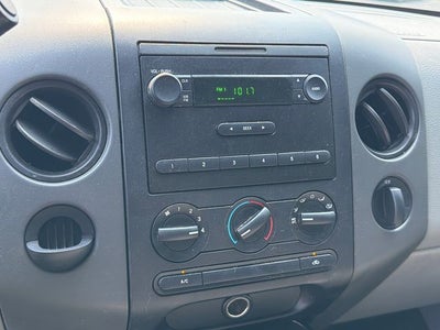 2005 Ford F-150 Base